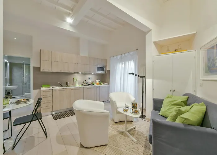 Minerva Arno River Apartman