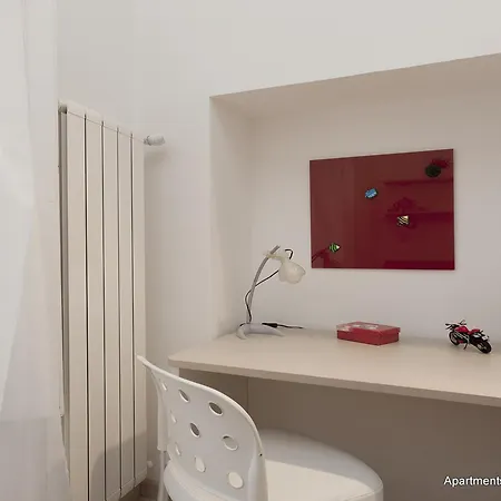 Minerva Arno River Apartman *