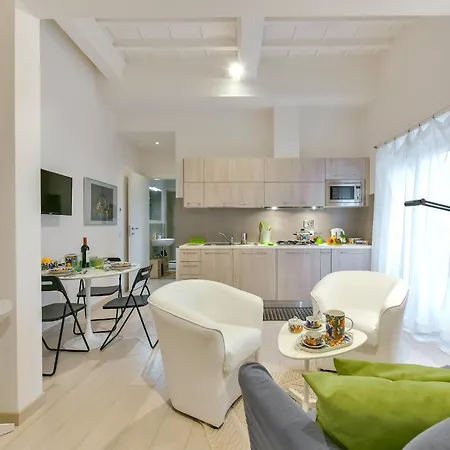 Apartament Minerva Arno River